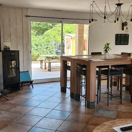 Familliale Au Calme Sans Vis A Vis, Bbq, Piscine Privee, Proche De La Villa